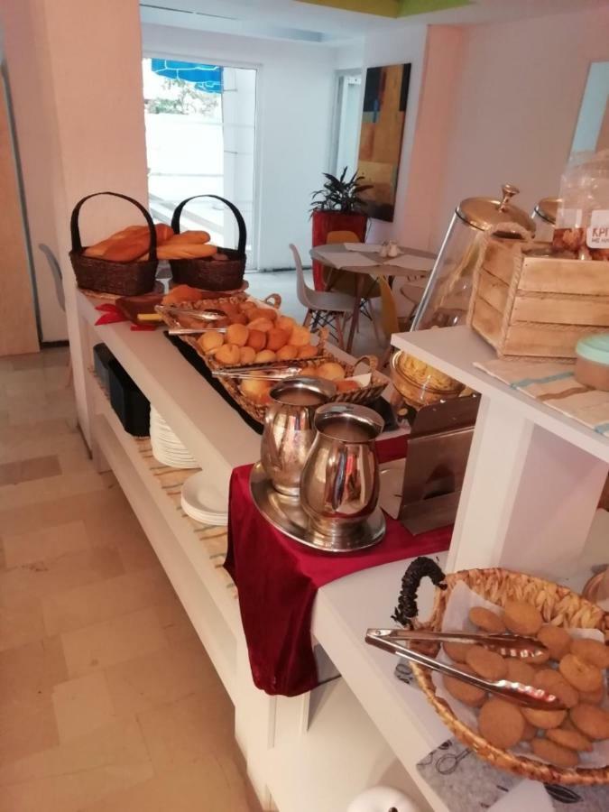 Helena Hotel 3*